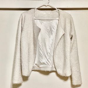 Light but warm and soft with silk lining